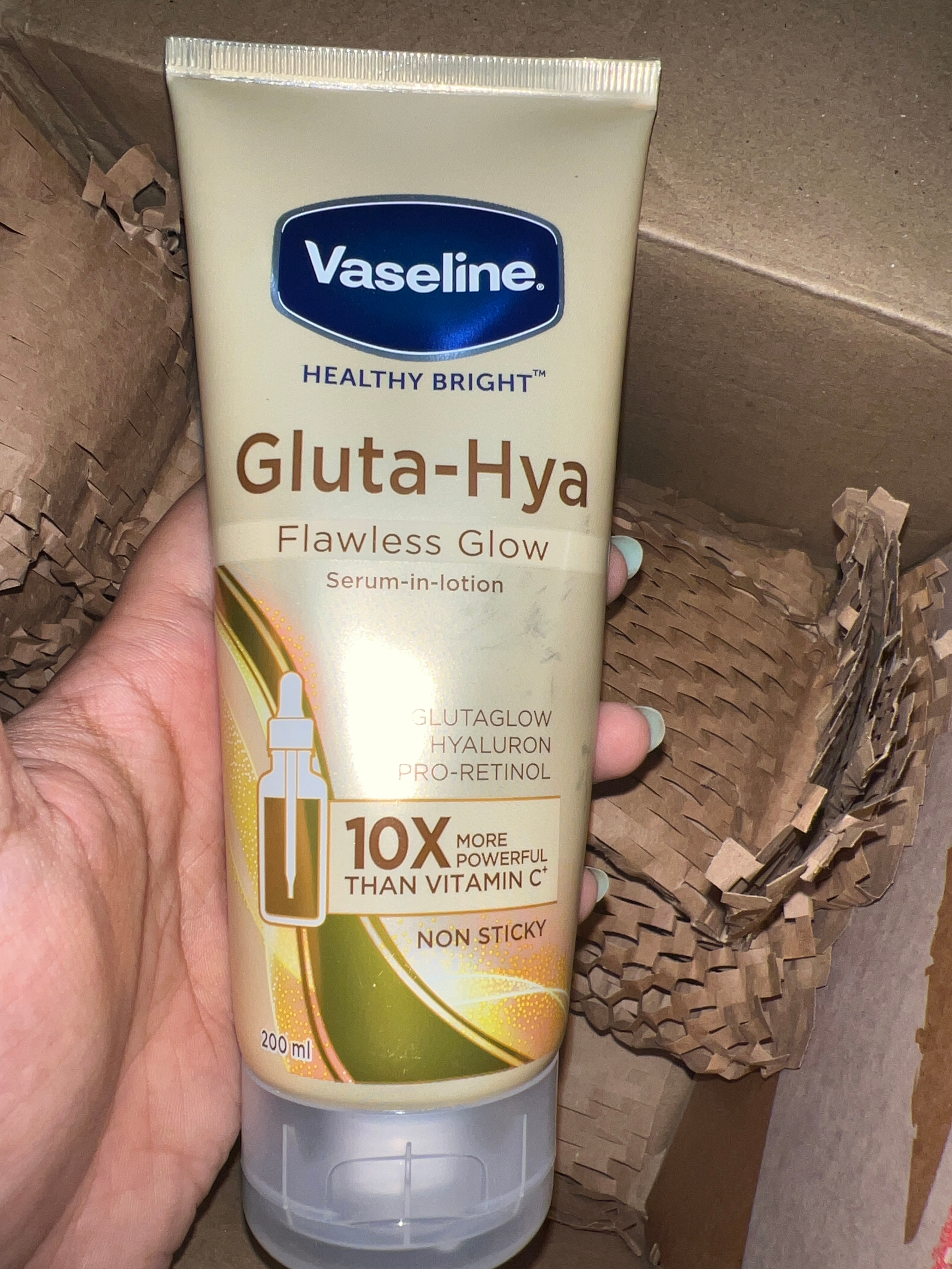 Buy Vaseline Gluta Hya Dewy Radiance Serum-In-Lotion (200ml) - Vaseline, Tira: Shop Makeup, Skin, Hair & Beauty Products Online
