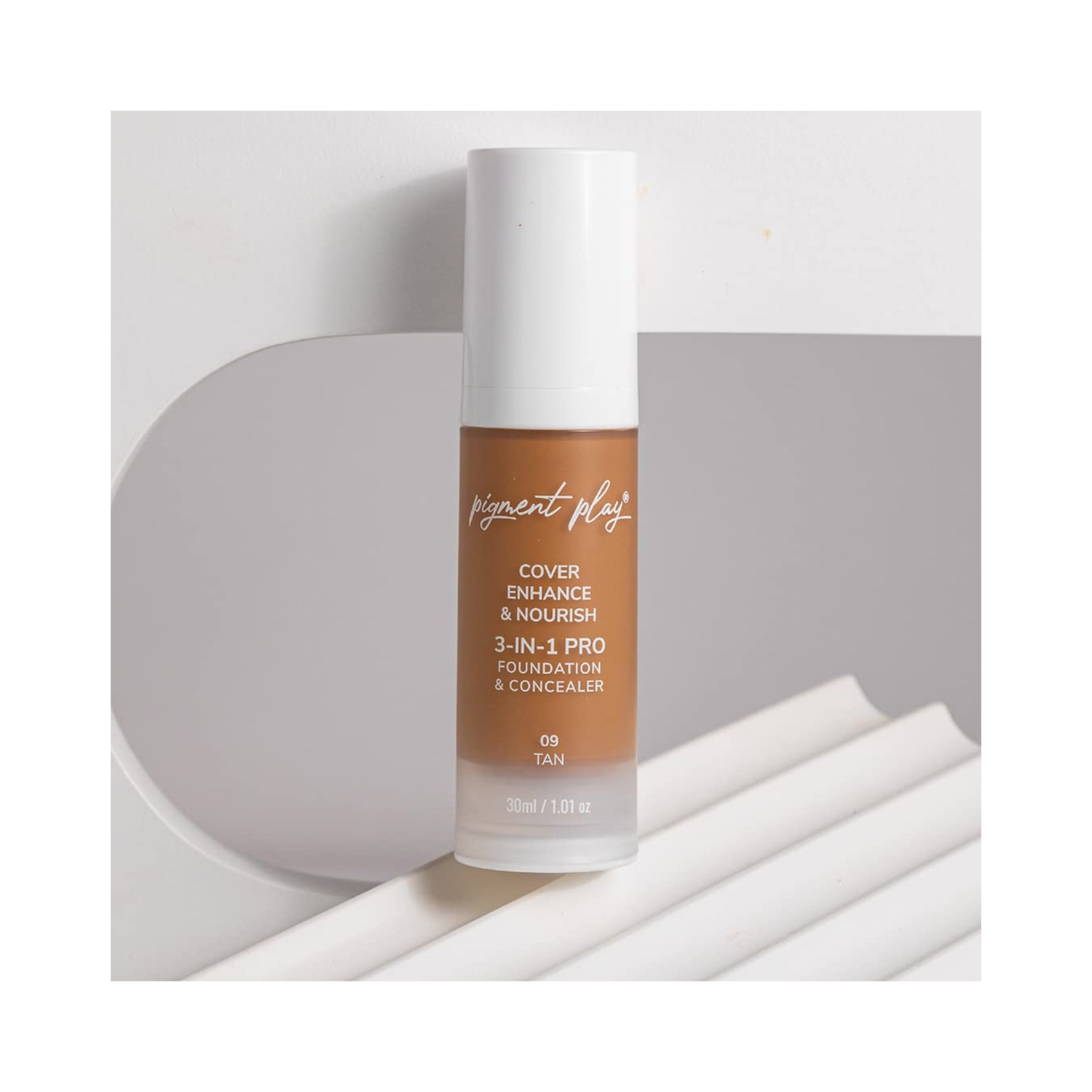 Pigment Play | Pigment Play 3-in-1 Cover + Enhance + Nourish Foundation & Concealer - 09 Tan (30ml)