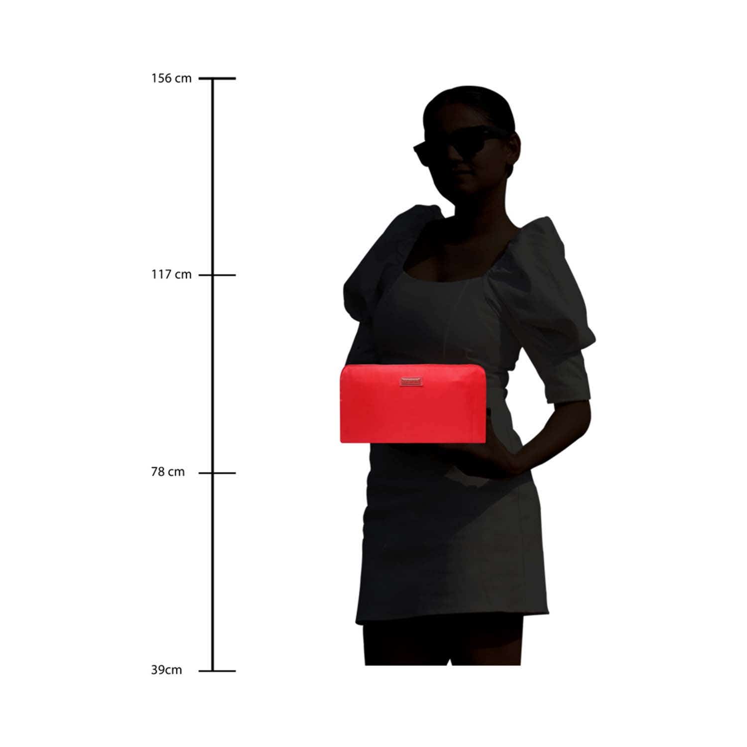 Buy Colorbar Mega Pouch New Red Online at Best Price in India on