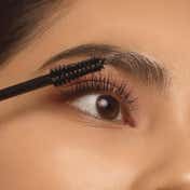 essence Call Me Queen Dramatic False Lash Effect Mascara Waterproof - Black (11.5 ml)