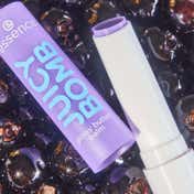 essence Juicy Bomb Glossy Butter Balm - 02 So Berry Cute (2.5 g)