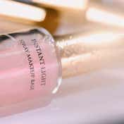 SAMER KHOUZAMI Instant Light Spray Makeup Base - Rose Water (30 ml)