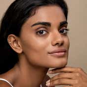 Ruby's Organics Skin Tint Mattifying Foundation - MD02.5 (30 ml)
