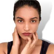 Ruby's Organics Skin Tint Mattifying Foundation - LM01.8 (30 ml)