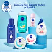 Nivea Soft Light Moisturizer Cream (300 ml)
