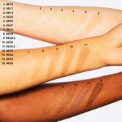 M.A.C Studio Fix Fluid SPF 15 Foundation - NC44.5 (30 ml)