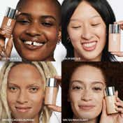 CLINIQUE Even Better Glow Liquid Foundation - Golden Neutral (30 ml)