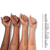 CLINIQUE Even Better Glow Liquid Foundation - Golden Neutral (30 ml)