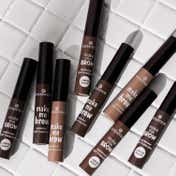 essence Make Me Brow Eyebrow Gel Mascara - 04 Ashy Brows (4 ml)