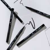 essence 24 Ever Ink Liner - 01 Intense Black (1 ml)