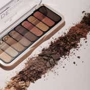essence The Nude Edition Eyeshadow Palette - 10 Pretty In Nude (10 g)