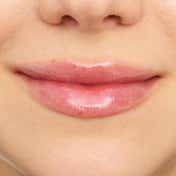 essence Extreme Shine Volume Lip Gloss - 102 Sweet Dreams (5 ml)