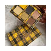 Makeup Revolution Power Eyeshadow Palette - 90's Baby (6.6 g)