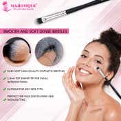 Majestique Professional Makeup Creasing Makeup Eyeshadow Brush