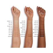 Shiseido Synchro Skin Radiant Lifting Foundation - 250 Sand (30 ml)