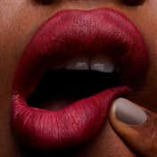 M.A.C Powder Kiss Lipstick - Werk Werk Werk (3 g)