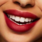 M.A.C Powder Kiss Lipstick - Dubonnet Buzz (3 g)