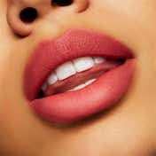 M.A.C Powder Kiss Lipstick - Sheer Outrage (3 g)