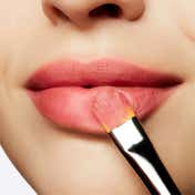 M.A.C Powder Kiss Lipstick - Sheer Outrage (3 g)