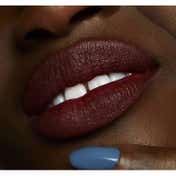 M.A.C Powder Kiss Liquid Lipcolour Lipstick - Pretty Pleats! (5 ml)