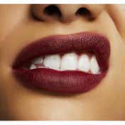 M.A.C Powder Kiss Liquid Lipcolour Lipstick - Pretty Pleats! (5 ml)