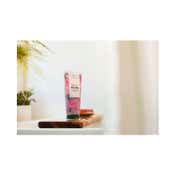 The Body Shop British Rose Shower Scrub (200 ml)