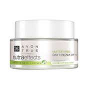 Avon True Nutraeffects Mattifying Day Cream SPF 15 (50g)