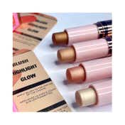 Makeup Revolution Blush & Highlight Stick - Flushing Pink (8.6 g)