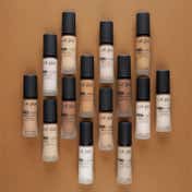 L.A. Girl Pro Matte Foundation - Soft Honey (30 ml)