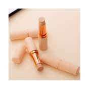 Makeup Revolution Mix 'N' Match Foundation Combo - Medium- F7 and F12 (12.4 g)
