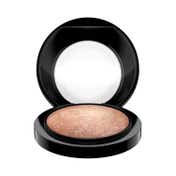 M.A.C Mineralize Skinfinish Highlighter - Global Glow (10 g)