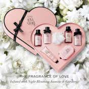 Kimirica Love Story Moment Gift Set for Men & Women Luxury Bath and Body Care Gift Set (7 Pcs)