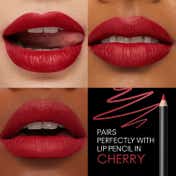 M.A.C MACximal Matte Lipstick - Russian Red (3.5 g)