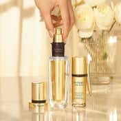 Estee Lauder Re-Nutriv Diamond Transformative Brilliance Serum (30 ml)