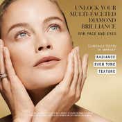 Estee Lauder Re-Nutriv Diamond Transformative Brilliance Serum (30 ml)