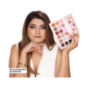 Praush Beauty Eyeshadow Palette with 18 Pigmented Shades - The Showstopper (206 g)