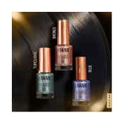 Lakme Ultimate Glam Chrome Nail Polish - Blue CH4 (6 ml)