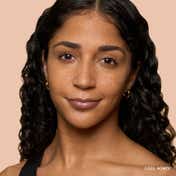 Bobbi Brown Weightless Skin Natural Matte Finish Foundation SPF 15 - Cool Honey (30 ml)