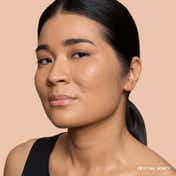 Bobbi Brown Weightless Skin Natural Matte Finish Foundation SPF 15 - Neutral Honey (30 ml)