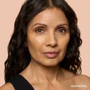 Bobbi Brown Mini Weightless Skin Natural Matte Finish Foundation SPF 15 - Warm Natural (13 ml)