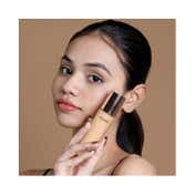 Flicka Flawless Femme Liquid Foundation - 03 Warm Ivory - Fair To Medium (30 ml)