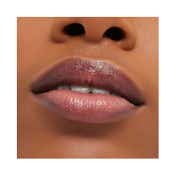M.A.C Glow Play Tender Talk Lip Balm - Favourite (3.14 g)