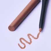 essence 8H Matte Comfort Lipliner - 01 Cinnamon Spice (0.3 g)