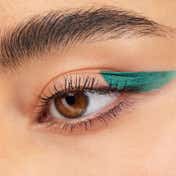essence Stay & Play Gel Eyeliner - 07 Emerald Dragon (1.3 g)