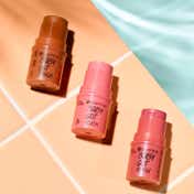 essence Baby Got Bronze Bronzing Stick - 10 Cinnamon Spice (5.5 g)