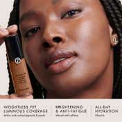 Armani Luminous Silk Hydrating & Brightening Concealer - 4.5-Light To Medium Neutral (12 ml)