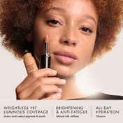 Armani Luminous Silk Hydrating & Brightening Concealer - 2-Very Fair Neutral (12 ml)