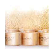 Makeup Revolution Loose Baking Powder - Banana Light (32 g)