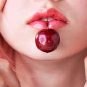 TOCOBO Glow & Glass Tinted Lip Balm - 011 Flush Cherry (3.5 g)