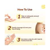Mamaearth Vitamin C Daily Glow Light Moisturizing Cream (200 g)